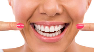 Perfekte Zähne sorgen für ein besseres Selbstwertgefühl 